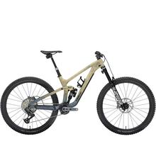 Slash SE Gen 5 by Trek in Loveland CO