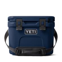 Roadie 15 Navy by YETI