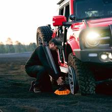 Hydraulic Recovery Jack 1060001 | 35 inches | Aluminum by ARB USA Brand